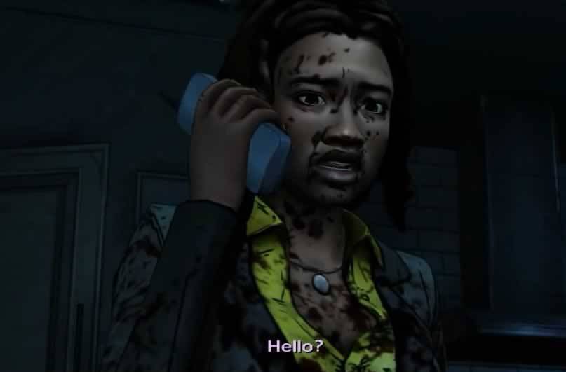 Michonne atende ao telefone em sua casa em suas memórias
