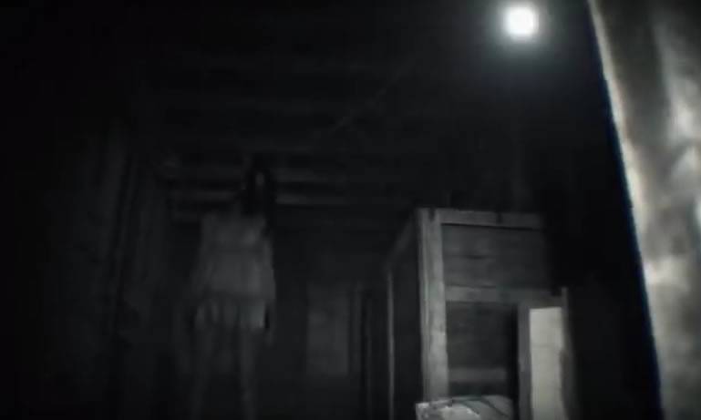 Misteriosa mulher fantasma na primeira demo de Resident Eivl 7