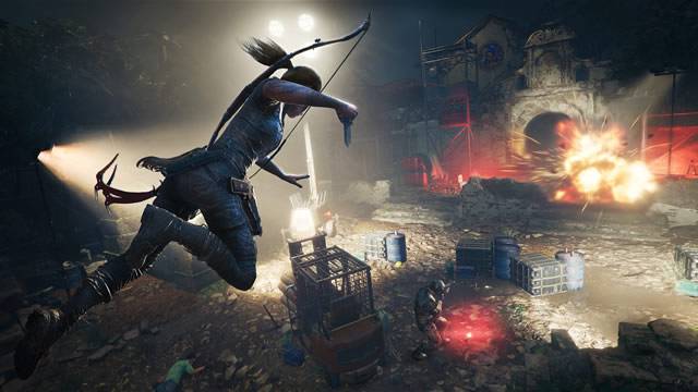 Lara pulando para ataque furtivo Shadow of the Tomb Raider
