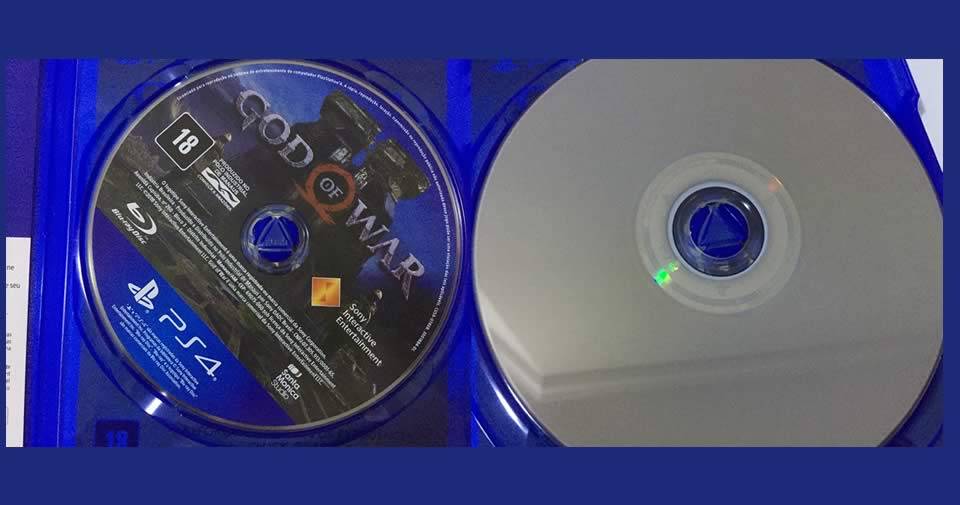 Disco original do GOD OF WAR PS4 frente e verso