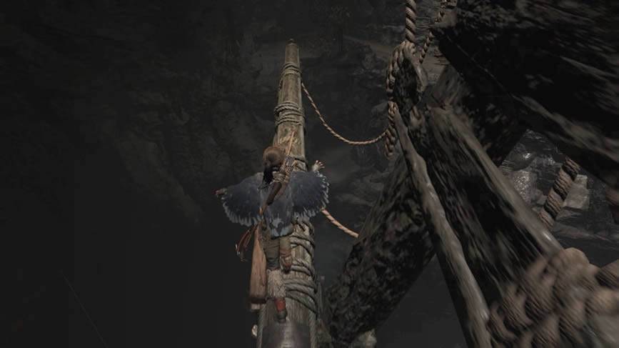 Lara em cima do mastro do navio Shadow of the Tomb Raider